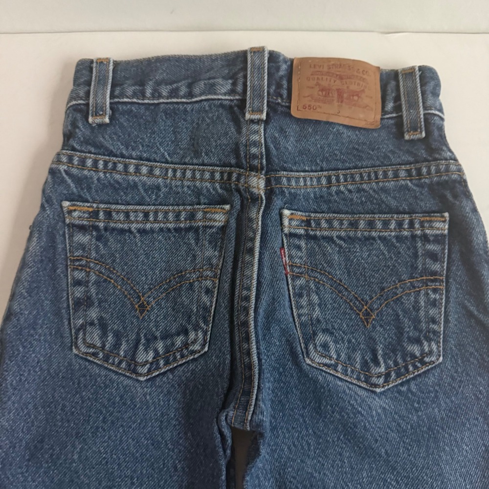 Vintage Levi's Medium Wash Relaxed Fit‎ Jeans Kids Size 5